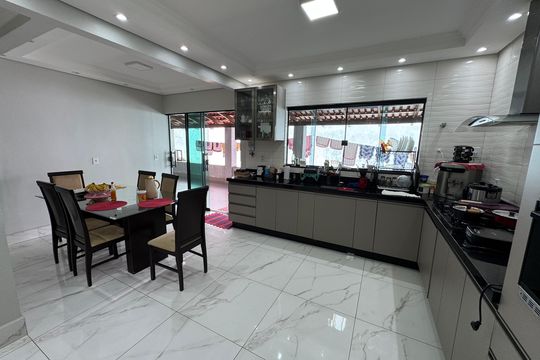 Cozinha de casa à venda com 4 quartos, 560m² em Setor Habitacional Vicente Pires, Brasília