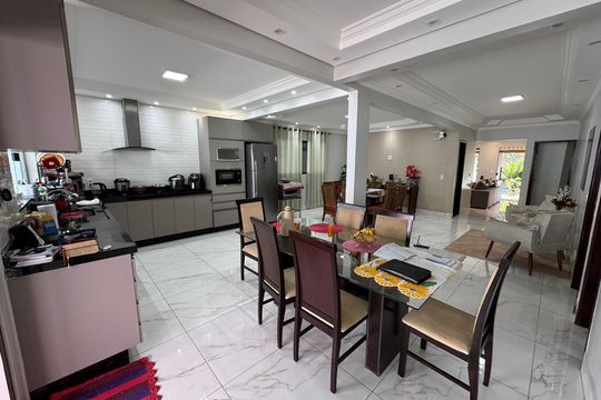 Cozinha de casa à venda com 4 quartos, 560m² em Setor Habitacional Vicente Pires, Brasília