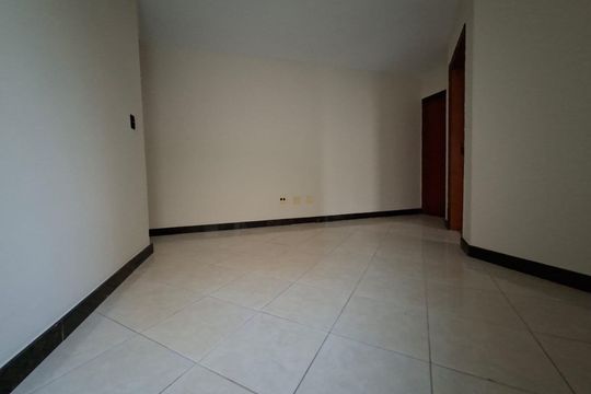 Sala de apartamento para alugar com 2 quartos, 95m² em Castelo, Belo Horizonte