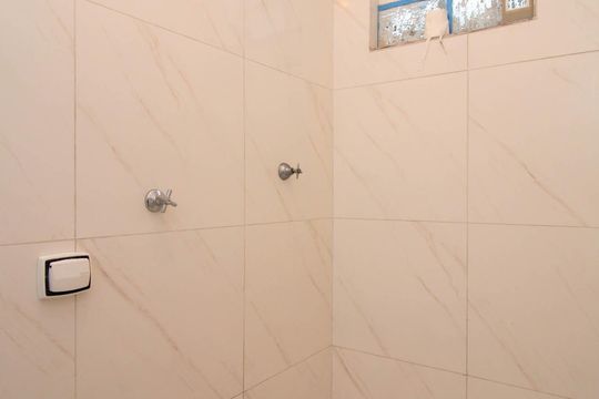 Banheiro de casa para alugar com 1 quarto, 22m² em Jardim Guayana, Taboão da Serra