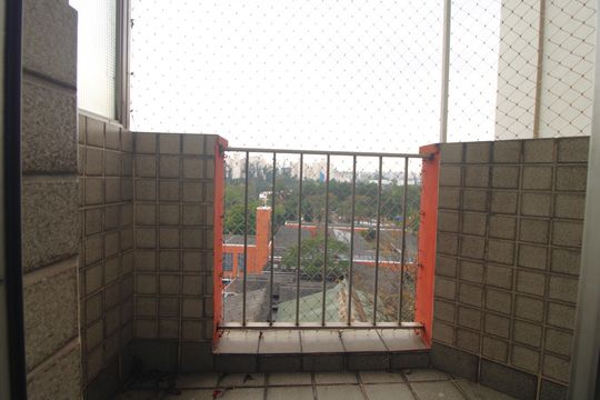 Varanda da sala de apartamento para alugar com 3 quartos, 62m² em Jardim Taquaral, São Paulo