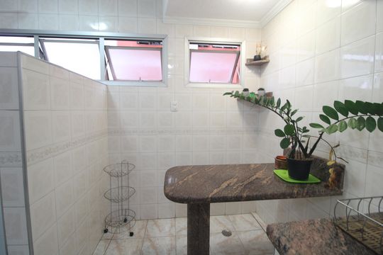 Cozinha de apartamento para alugar com 3 quartos, 62m² em Jardim Taquaral, São Paulo