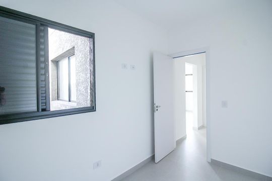 Quarto 1 de kitnet/studio à venda com 2 quartos, 44m² em Parque Sao Domingos, São Paulo