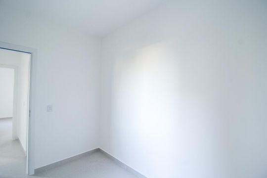 Quarto 1 de kitnet/studio à venda com 2 quartos, 44m² em Parque Sao Domingos, São Paulo