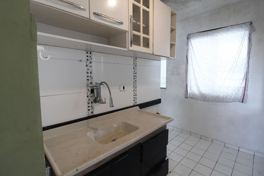 Cozinha de apartamento à venda com 2 quartos, 47m² em Parque Ipe, São Paulo