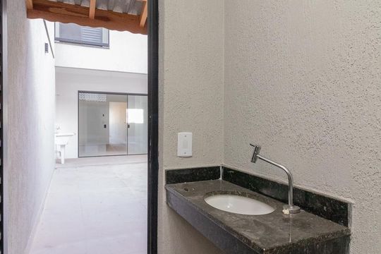 Lavabo de casa à venda com 2 quartos, 120m² em Jardim Maringa, São Paulo