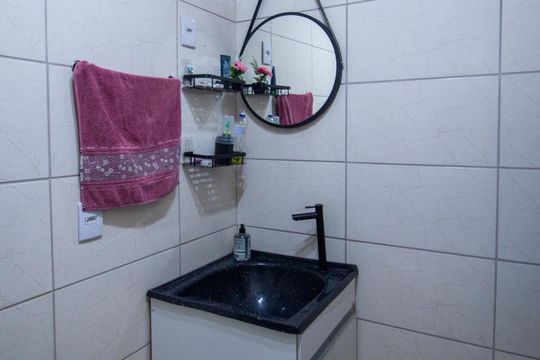 Banheiro da Suite  de casa para alugar com 2 quartos, 115m² em Jardim Icatu, Votorantim