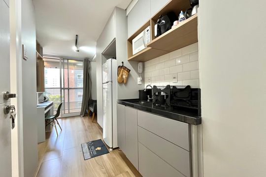 Cozinha de kitnet/studio à venda com 1 quarto, 26m² em Vila Clementino, São Paulo