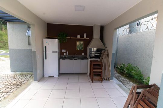 Área comum de apartamento para alugar com 2 quartos, 36m² em Rio do Ouro, São Gonçalo