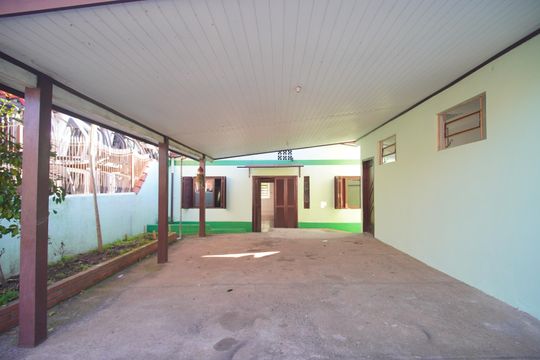 Garagem de casa para alugar com 3 quartos, 180m² em Nova Sapucaia, Sapucaia do Sul