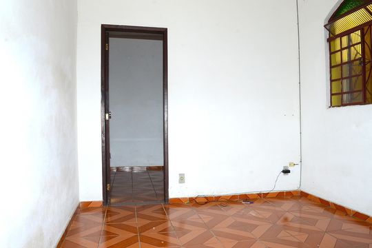 Casa para alugar com 1 quarto, 40m² em Maria Goretti, Belo Horizonte
