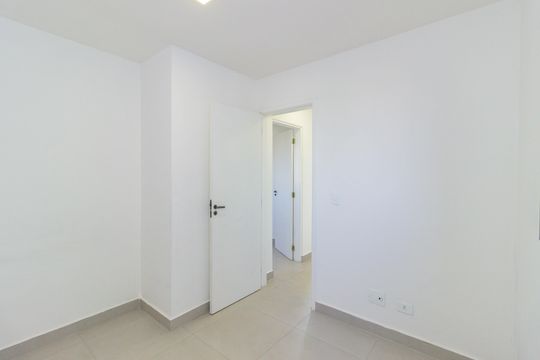 Quarto 1 de apartamento para alugar com 2 quartos, 38m² em Vila dos Remedios, São Paulo