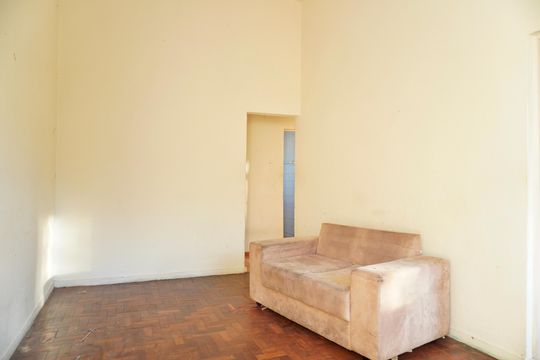 Casa para alugar com 3 quartos, 50m² em Alto Caiçaras, Belo Horizonte