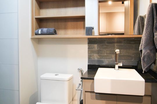 Banheiro de kitnet/studio à venda com 1 quarto, 25m² em Vila Olímpia, São Paulo