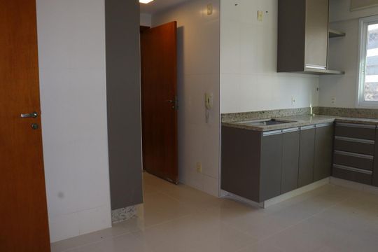 Cozinha de apartamento para alugar com 4 quartos, 150m² em Setor Bueno, Goiânia
