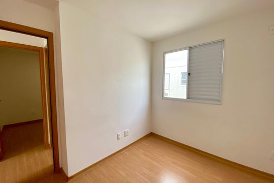 Quarto 2 de apartamento para alugar com 2 quartos, 38m² em Jardim Rosa de Franca, Guarulhos