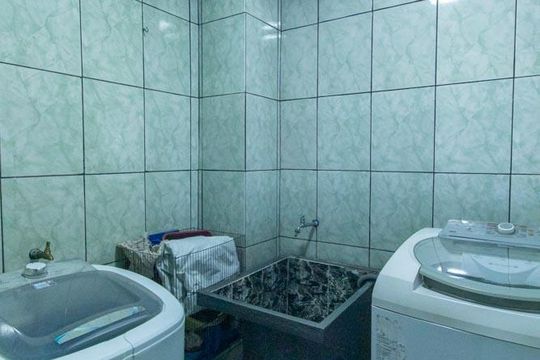 Área de Serviço de casa à venda com 2 quartos, 300m² em Uberaba, Curitiba