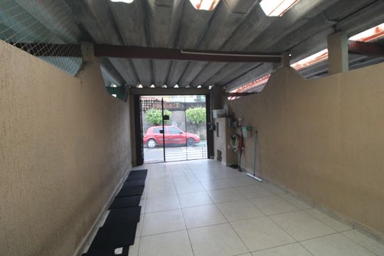 Garagem de casa para alugar com 2 quartos, 90m² em Vila Represa, São Paulo