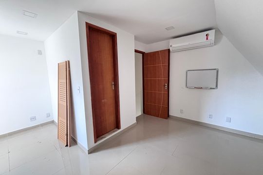 Sótão  de casa de condomínio à venda com 3 quartos, 213m² em Recreio dos Bandeirantes, Rio de Janeiro