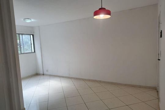 Sala de apartamento para alugar com 2 quartos, 52m² em Jardim Germania, São Paulo