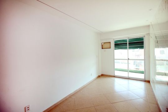Sala de apartamento para alugar com 2 quartos, 130m² em Vila da Penha, Rio de Janeiro
