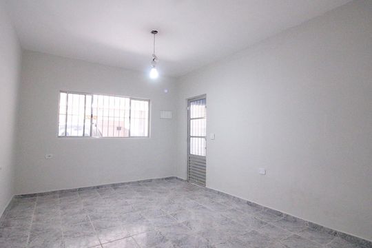 Casa para alugar com 2 quartos, 125m² em Jardim Roseli, São Paulo