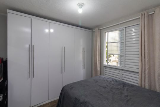 Quarto 1 de apartamento à venda com 2 quartos, 46m² em Conjunto Residencial José Bonifácio, São Paulo