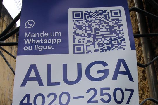Placa de kitnet/studio para alugar com 1 quarto, 30m² em Brás de Pina, Rio de Janeiro