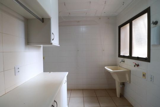 Área de serviço  de apartamento para alugar com 4 quartos, 155m² em Jardim Sao Luiz, Ribeirão Preto