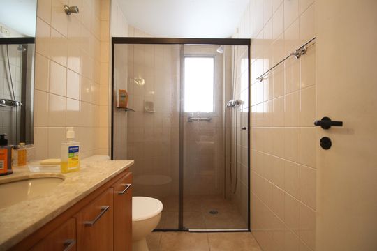 Banheiro da Suíte de apartamento à venda com 3 quartos, 107m² em Vila Progredior, São Paulo