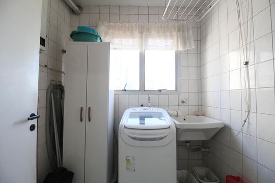Área de Serviço de apartamento à venda com 3 quartos, 107m² em Vila Progredior, São Paulo