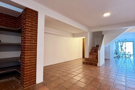Casa à venda com 4 quartos, 204m² em Jardim Prudência, São Paulo