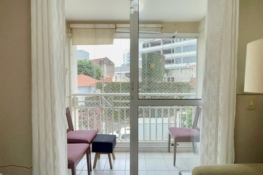 Varanda de apartamento à venda com 2 quartos, 47m² em Pinheiros, São Paulo