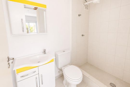Banheiro 1 de apartamento para alugar com 2 quartos, 60m² em Centro, Gravataí