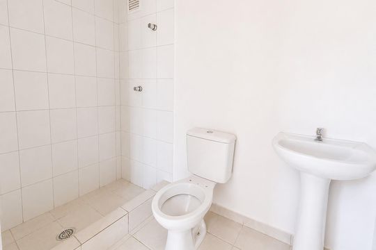 Banheiro 2 de apartamento para alugar com 2 quartos, 60m² em Centro, Gravataí