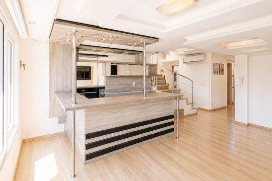 Sala de casa de condomínio para alugar com 6 quartos, 233m² em Neópolis, Gravataí