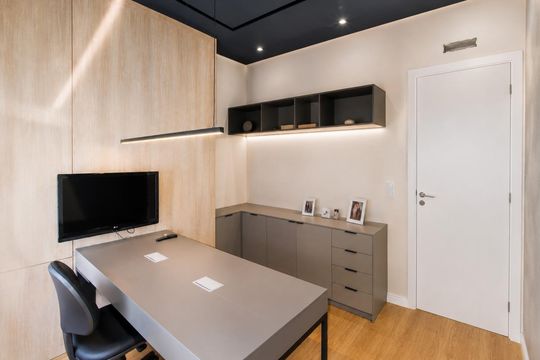 Escritório  de casa de condomínio para alugar com 4 quartos, 274m² em Centro, Gravataí