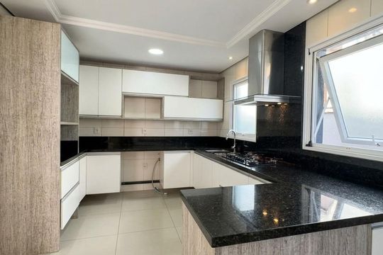 Cozinha de casa de condomínio para alugar com 3 quartos, 230m² em Neópolis, Gravataí