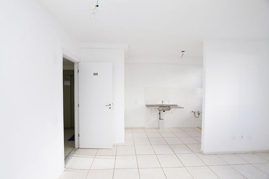 Cozinha de apartamento à venda com 2 quartos, 50m² em Buritis, Belo Horizonte