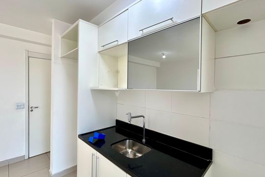 Cozinha de apartamento para alugar com 2 quartos, 61m² em Vila Endres, Guarulhos