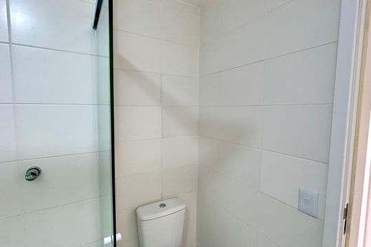Banheiro 1 de apartamento para alugar com 2 quartos, 61m² em Vila Endres, Guarulhos