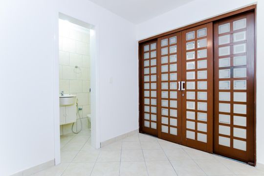 Edícula  de casa à venda com 2 quartos, 133m² em Vila Zanardi, Guarulhos
