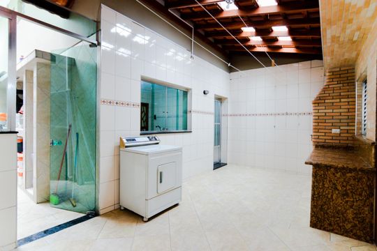 Churrasqueira de casa à venda com 2 quartos, 133m² em Vila Zanardi, Guarulhos