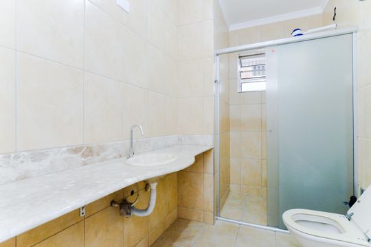 Banheiro de casa à venda com 2 quartos, 133m² em Vila Zanardi, Guarulhos