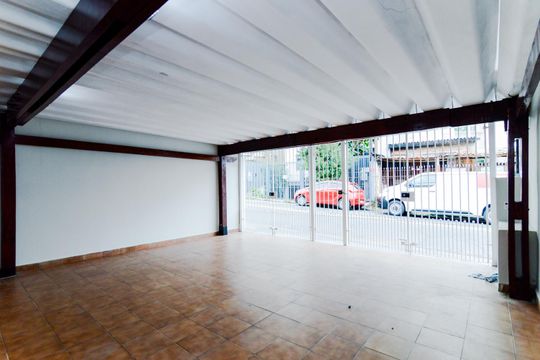 Garagem de casa à venda com 2 quartos, 133m² em Vila Zanardi, Guarulhos
