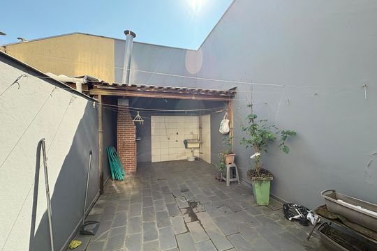 Área de Serviço de casa para alugar com 2 quartos, 91m² em Vila Nina, São Paulo