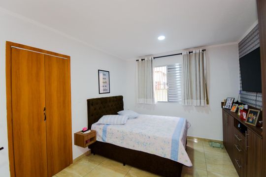 Quarto de apartamento à venda com 1 quarto, 48m² em Cocaia, Guarulhos