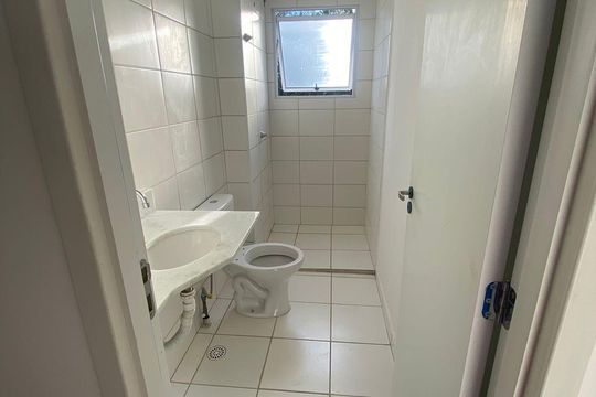 Banheiro de apartamento à venda com 2 quartos, 51m² em Loteamento Gleba A1, Sumaré