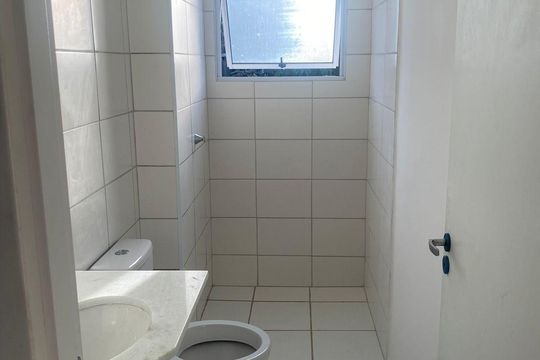 Banheiro de apartamento para alugar com 2 quartos, 51m² em Loteamento Gleba A1, Sumaré