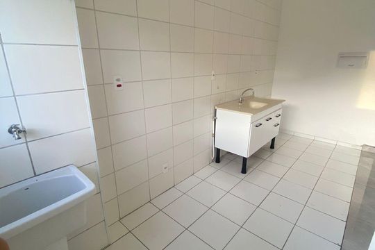Cozinha de apartamento para alugar com 2 quartos, 51m² em Loteamento Gleba A1, Sumaré
